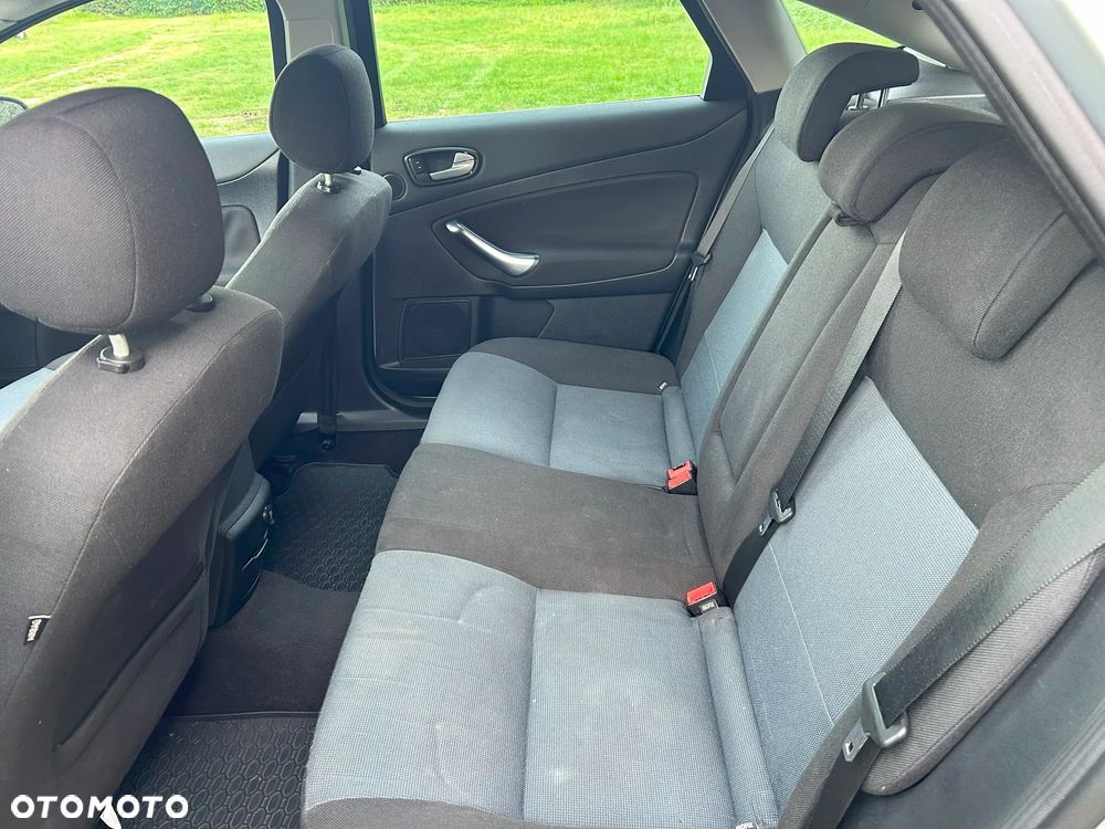 Ford Mondeo 1.6 Ambiente - 5