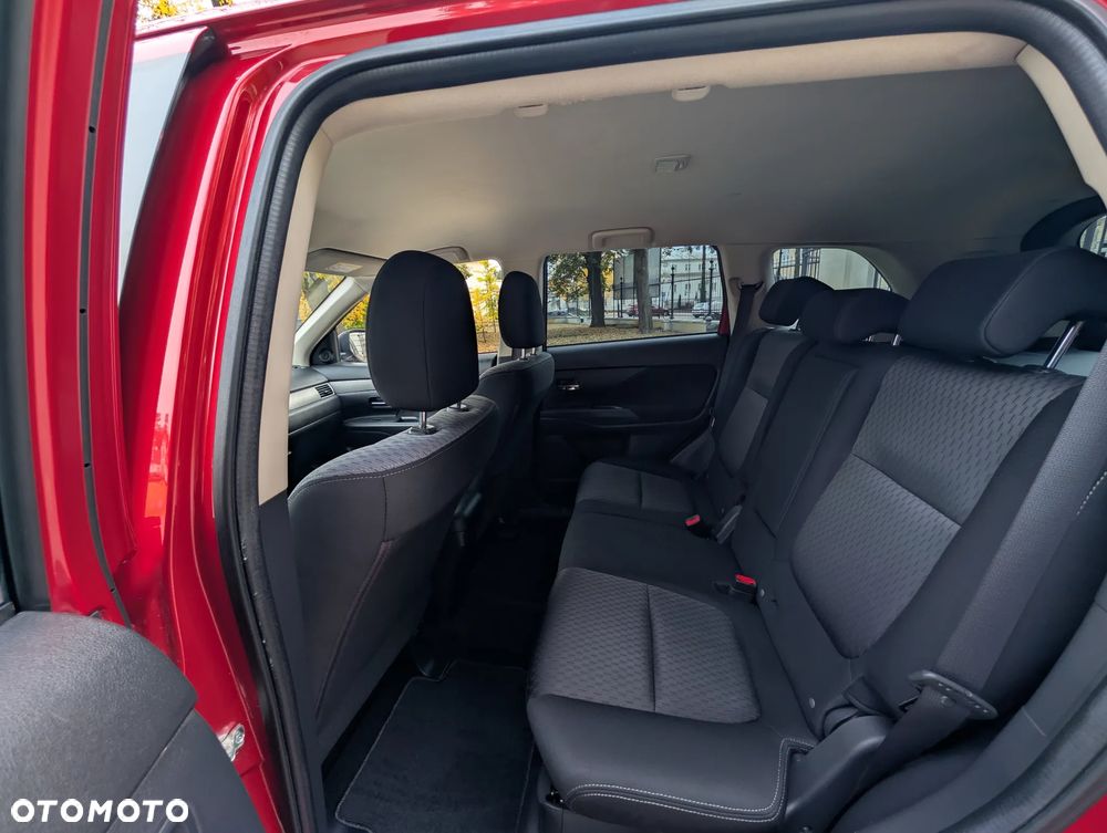 Mitsubishi Outlander - 20