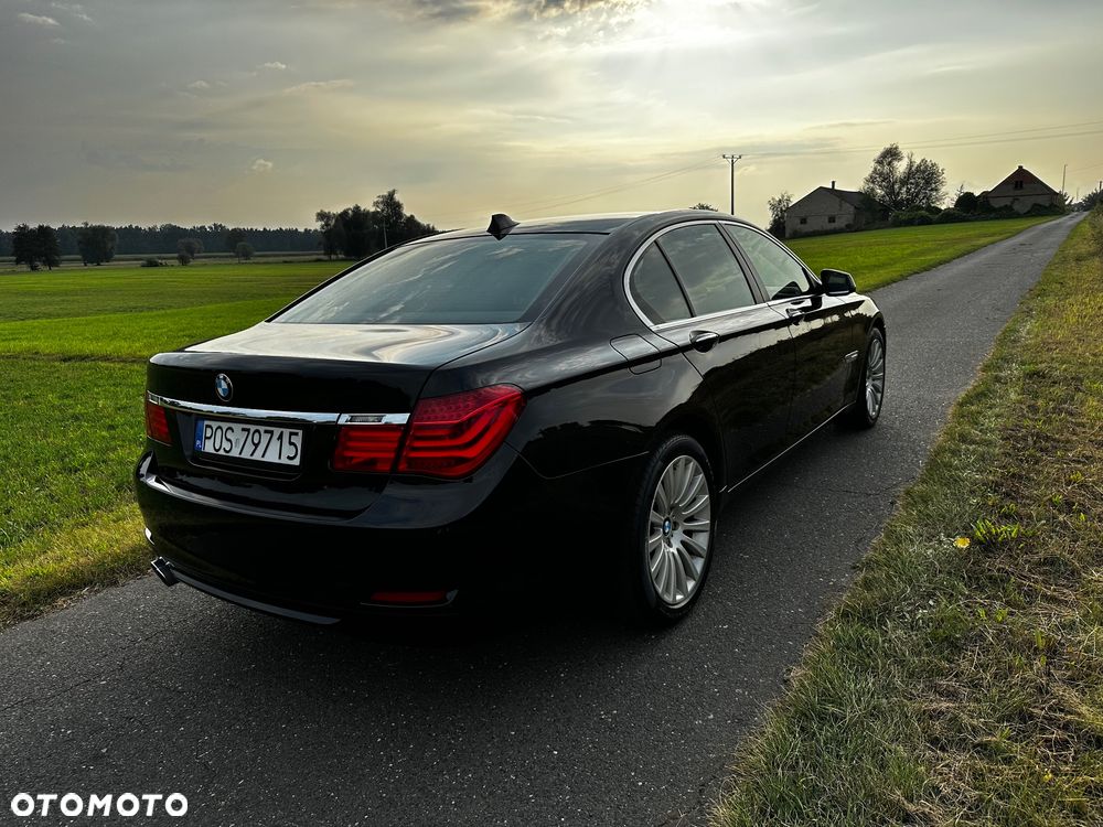 BMW Seria 7 730d - 4