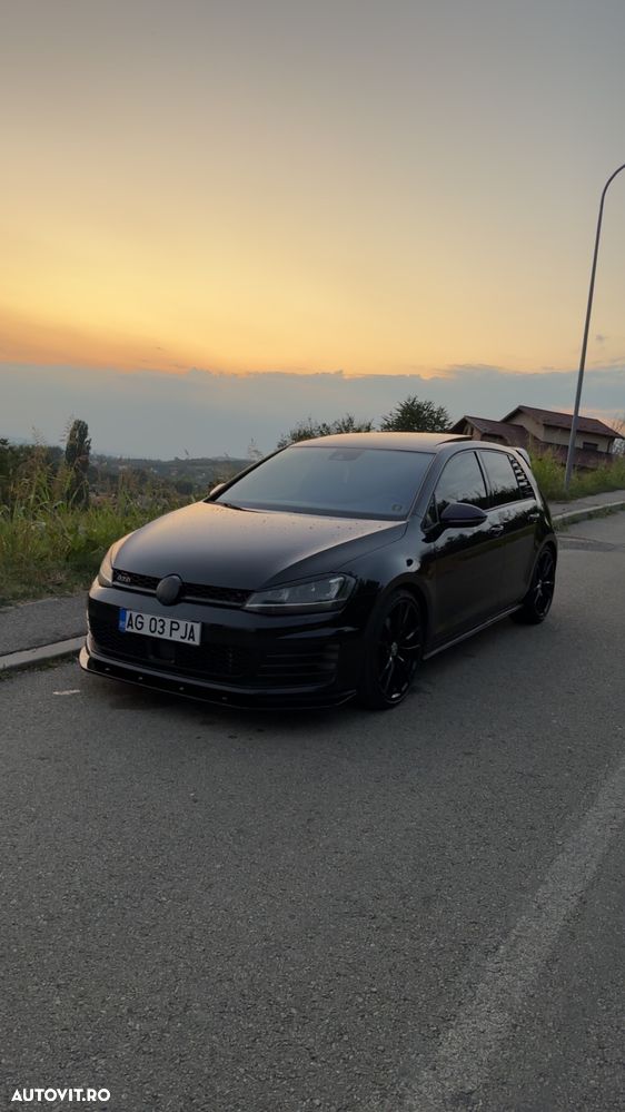 Volkswagen Golf - 19