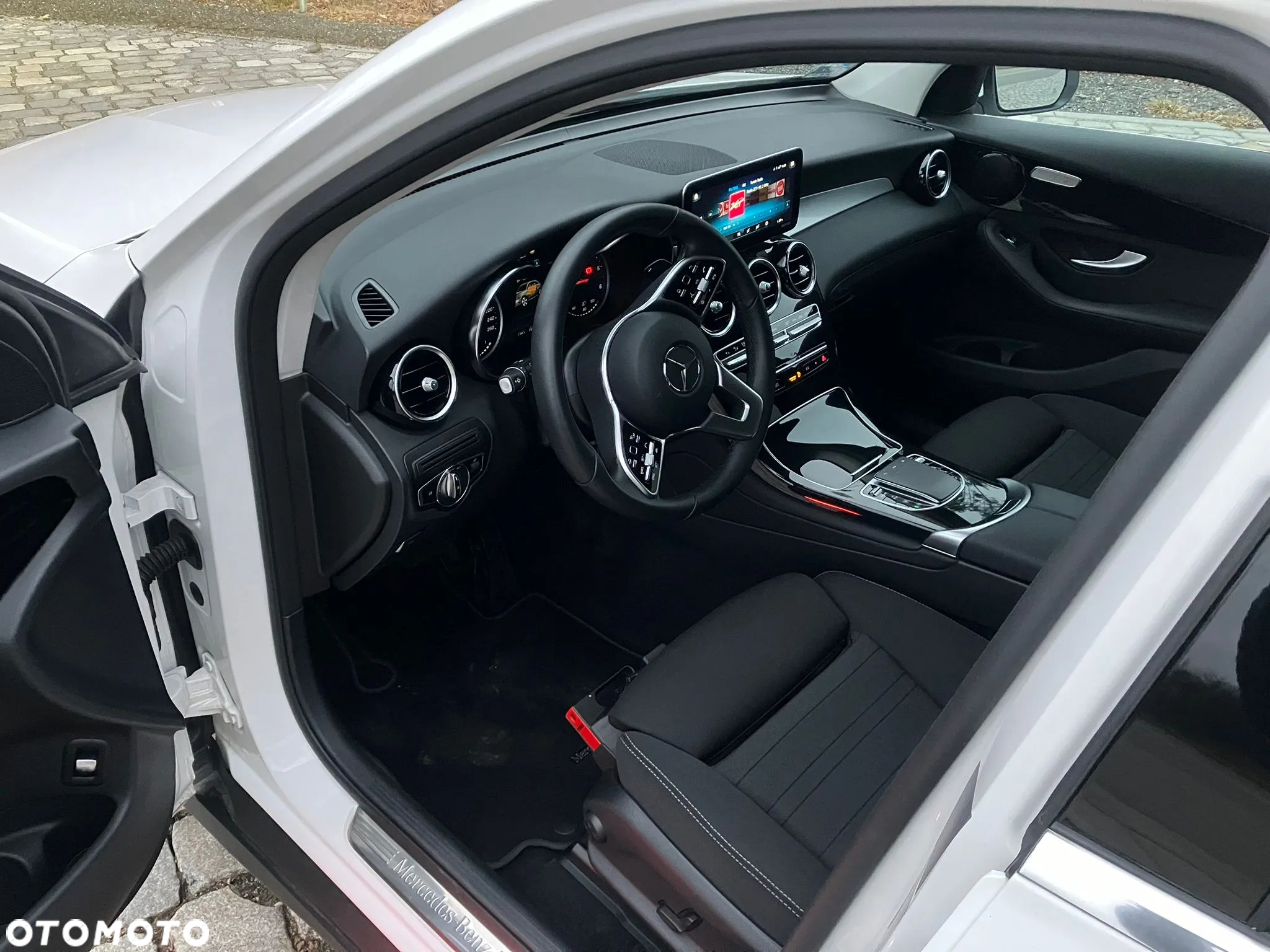 Mercedes-Benz GLC 220 d 4-Matic - 24