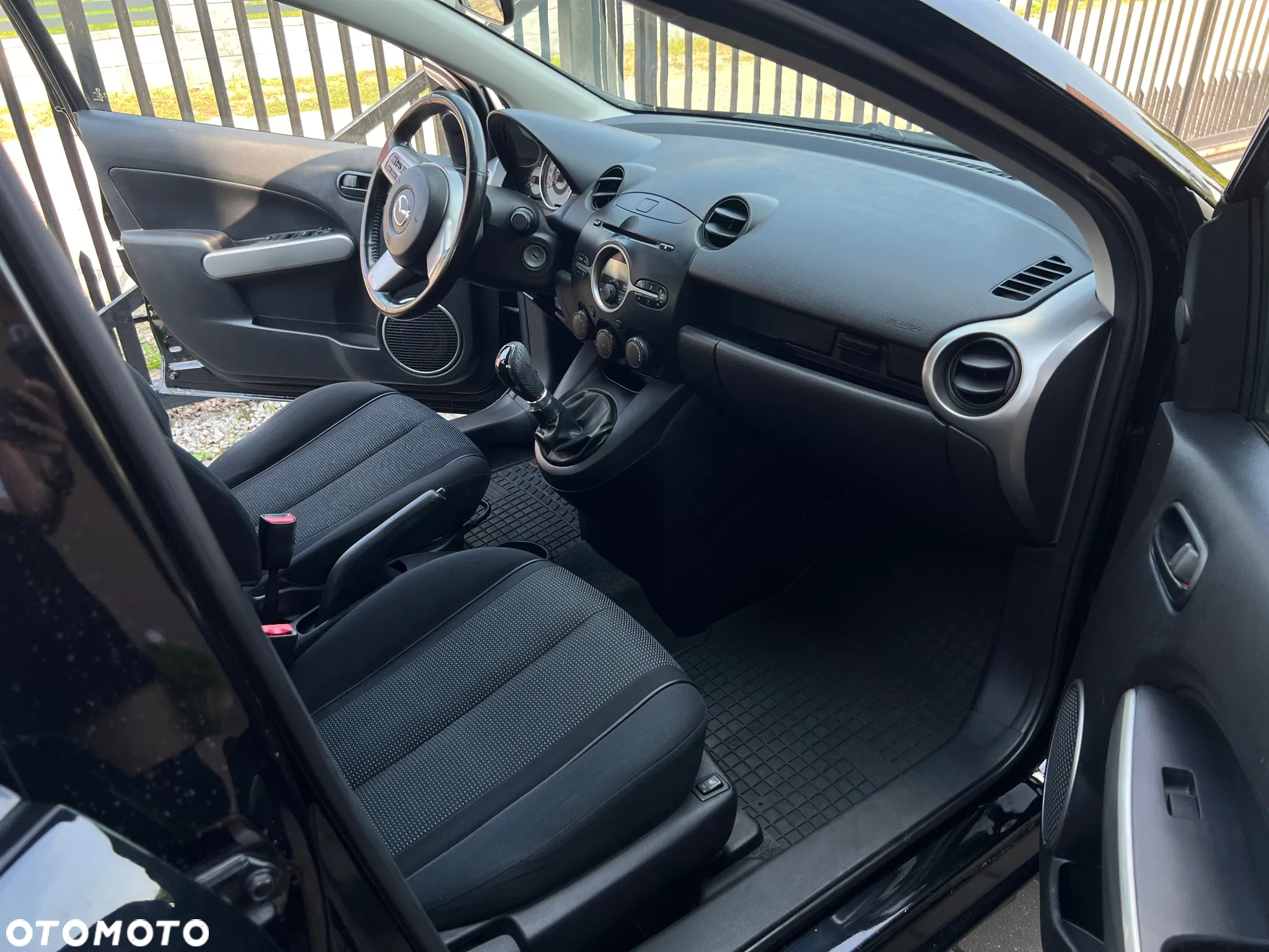Mazda 2 1.3 Exclusive+ - 13