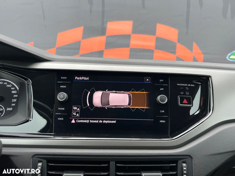 Volkswagen Polo 1.6 TDI SCR Highline - 16