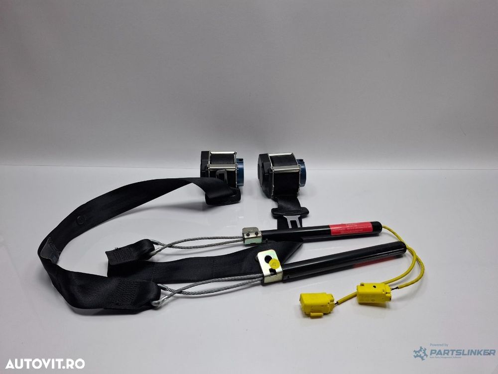 Centuri de siguranta spate VOLKSWAGEN PASSAT Variant 3C5 2005 - 2011 TDI BMP 3C9857805F,  3C9857806F - 4
