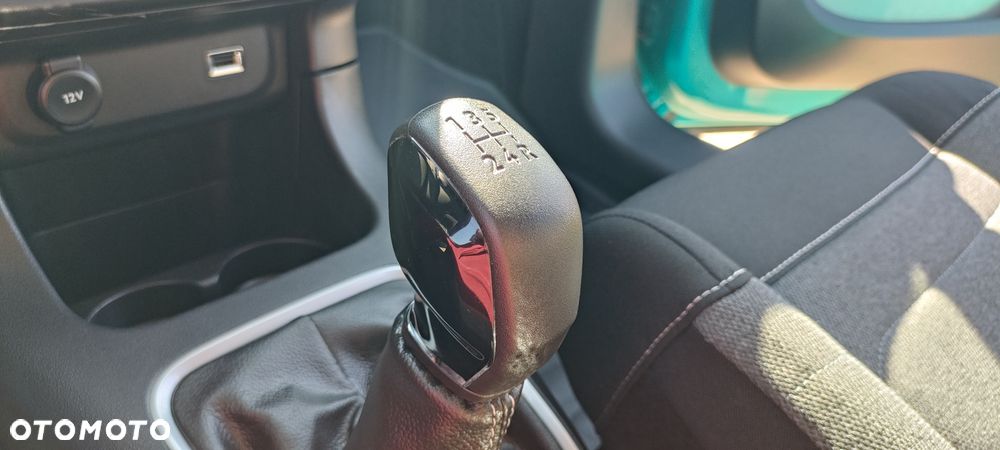 Citroën C3 1.2 PureTech Shine - 28