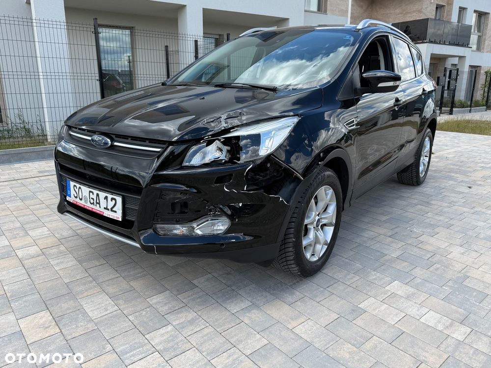 Ford Kuga 1.5 EcoBoost 2x4 Titanium - 2