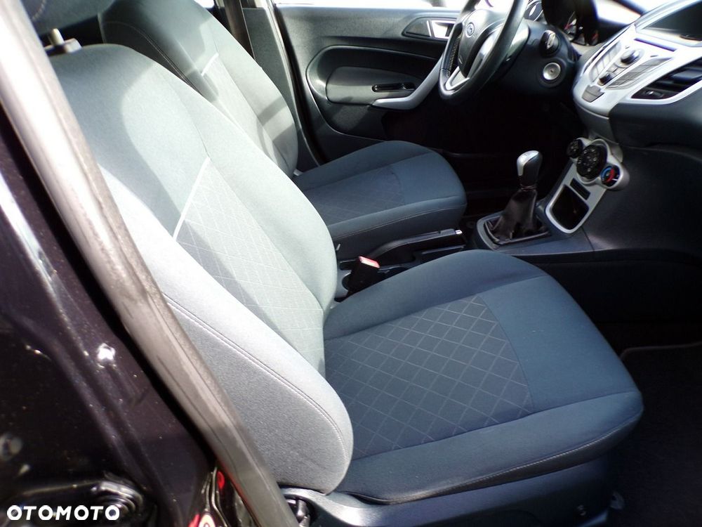Ford Fiesta - 20