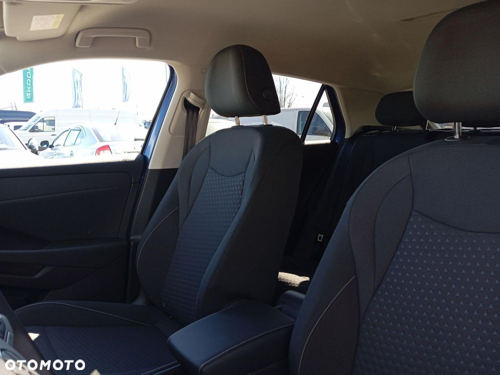 Volkswagen T-Roc - 17