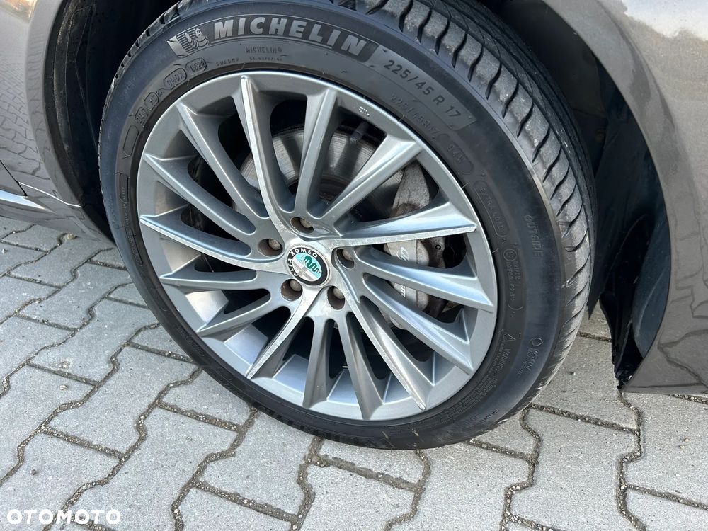 Alfa Romeo 159 - 7