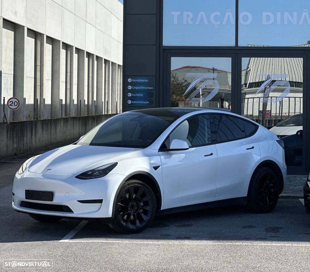 Tesla Model Y RWD - 1