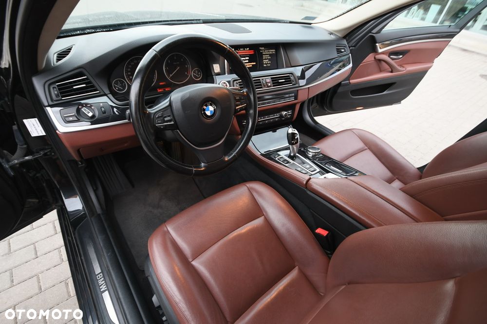 BMW Seria 5 520d xDrive Luxury Line - 16