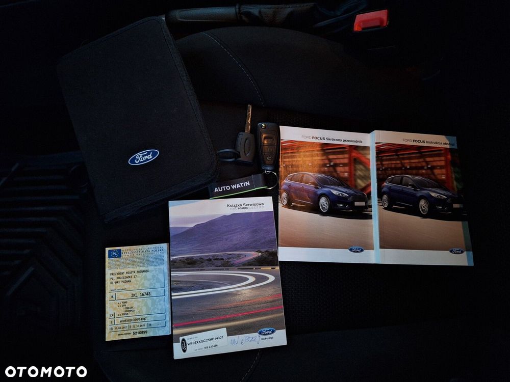 Ford Focus 1.6 Trend - 12