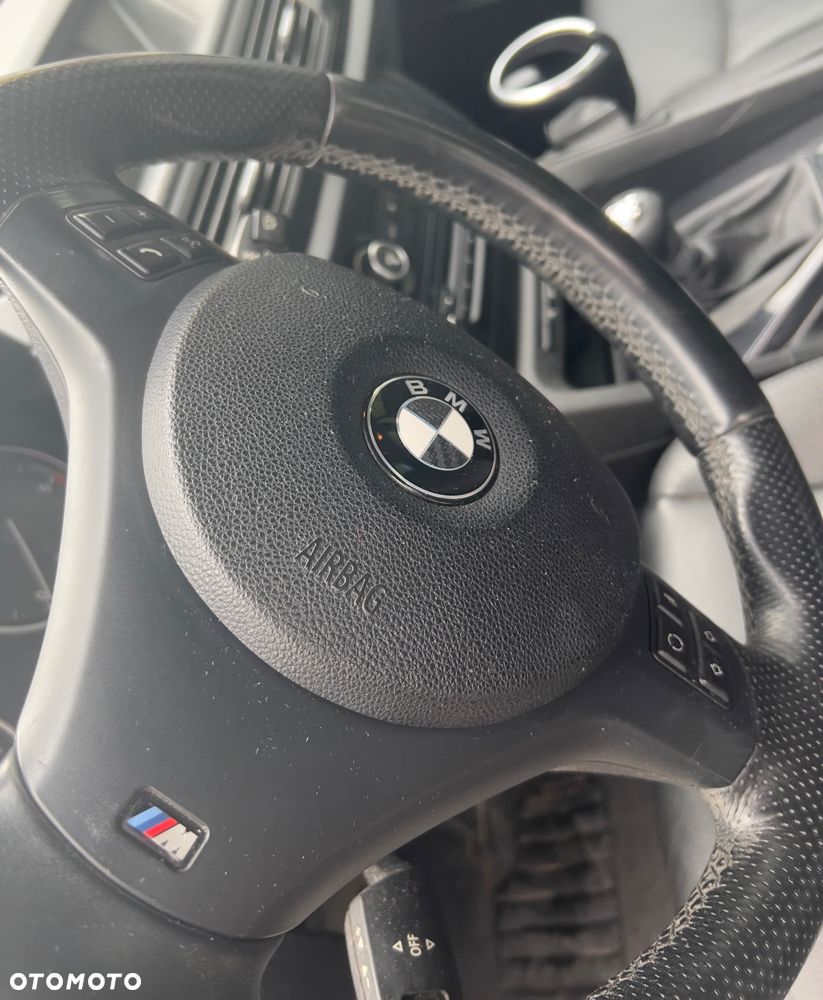 BMW X1 - 8
