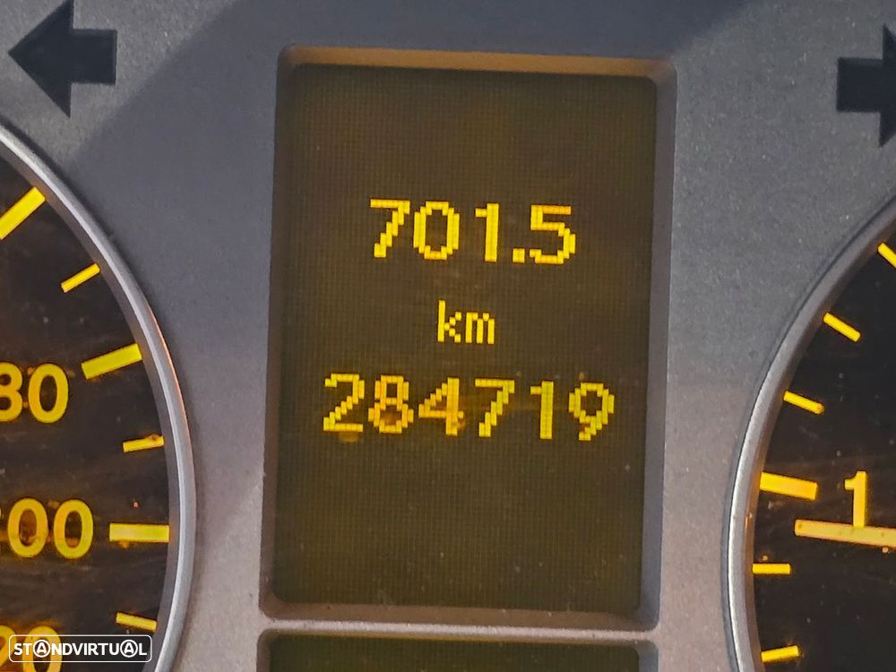 Mercedes-Benz B 180 CDi - 11