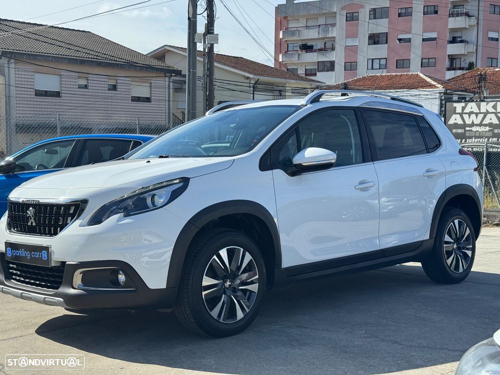 Peugeot 2008 1.2 PureTech Allure - 1