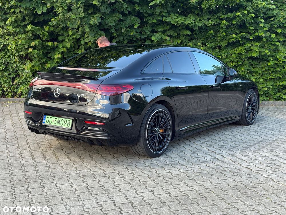 Mercedes-Benz EQE - 14