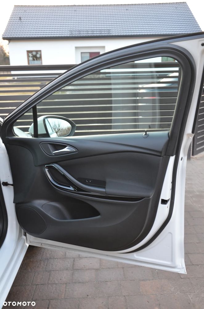 Opel Astra 1.4 Turbo ON - 17