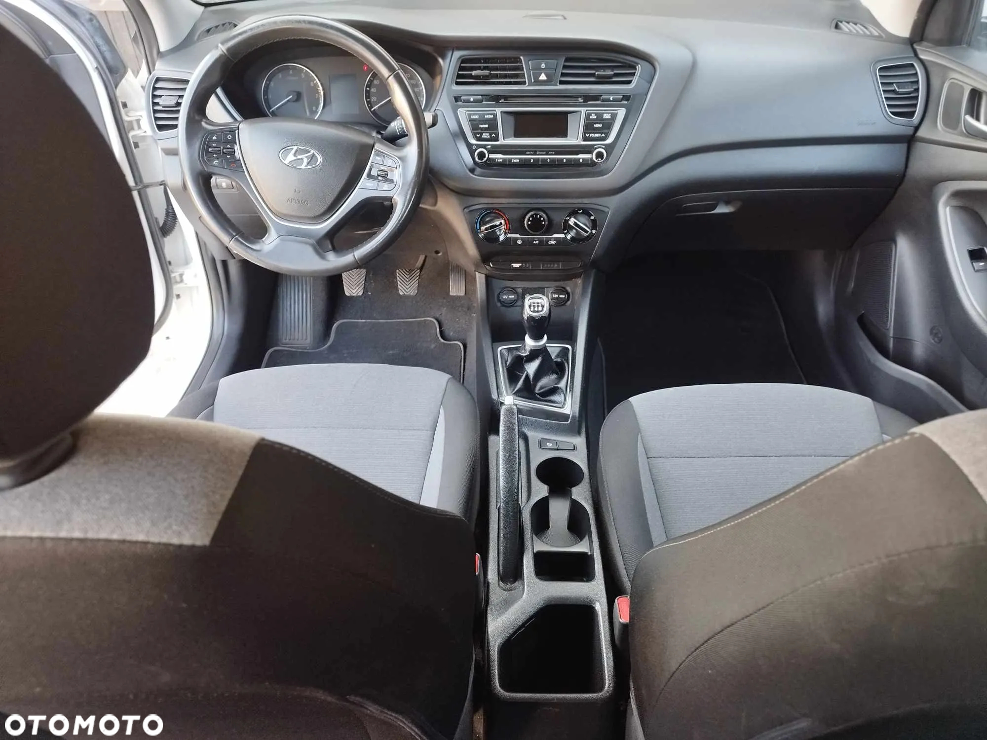 Hyundai i20 1.25 Comfort - 24