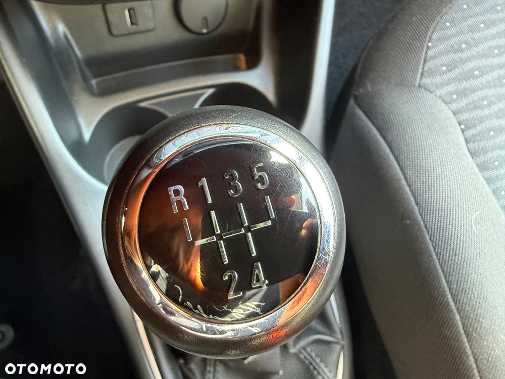 Opel Corsa 1.4 Cosmo - 16