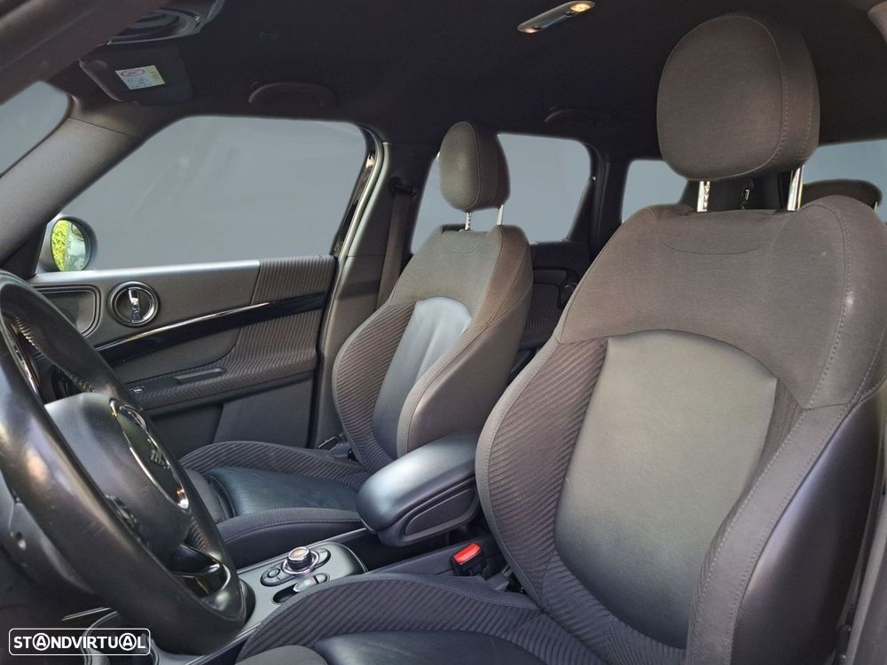 MINI Countryman One D - 11