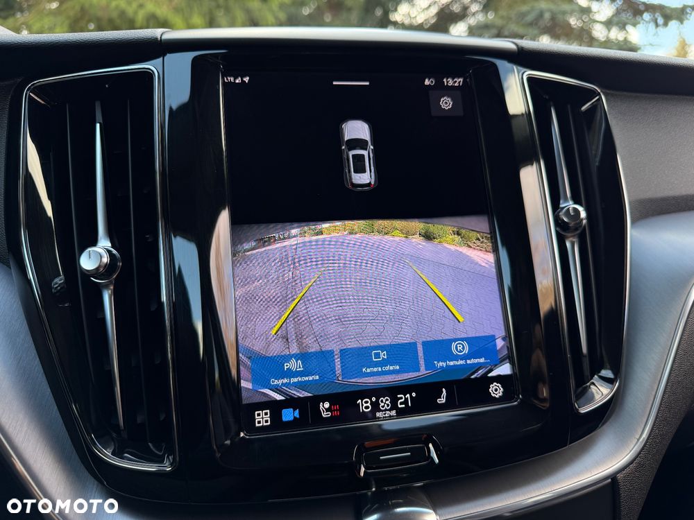 Volvo XC 60 B4 D Geartronic Momentum Pro - 33