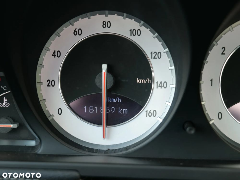 Mercedes-Benz SL - 12