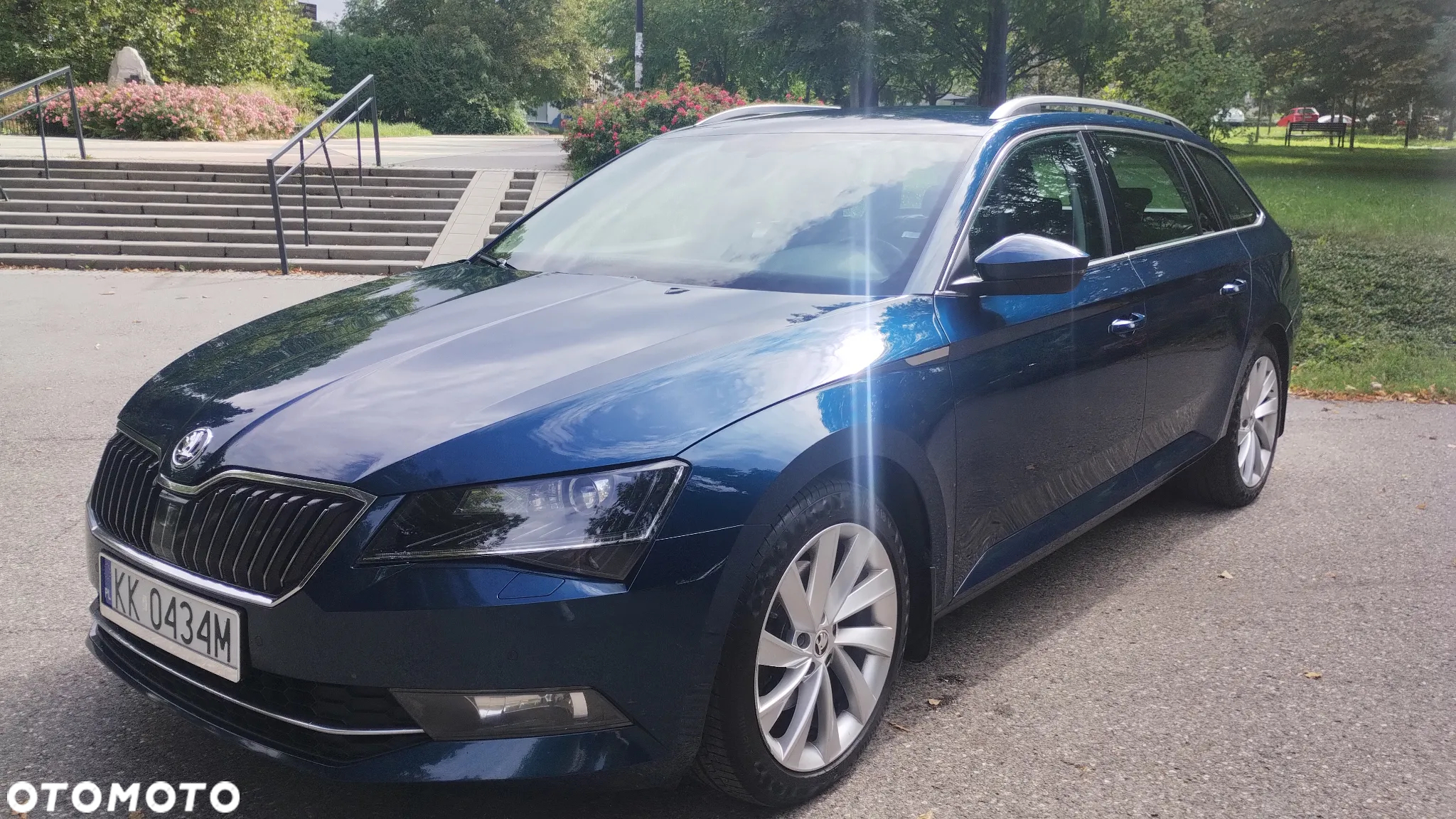 Skoda Superb 2.0 TDI Ambition DSG - 5