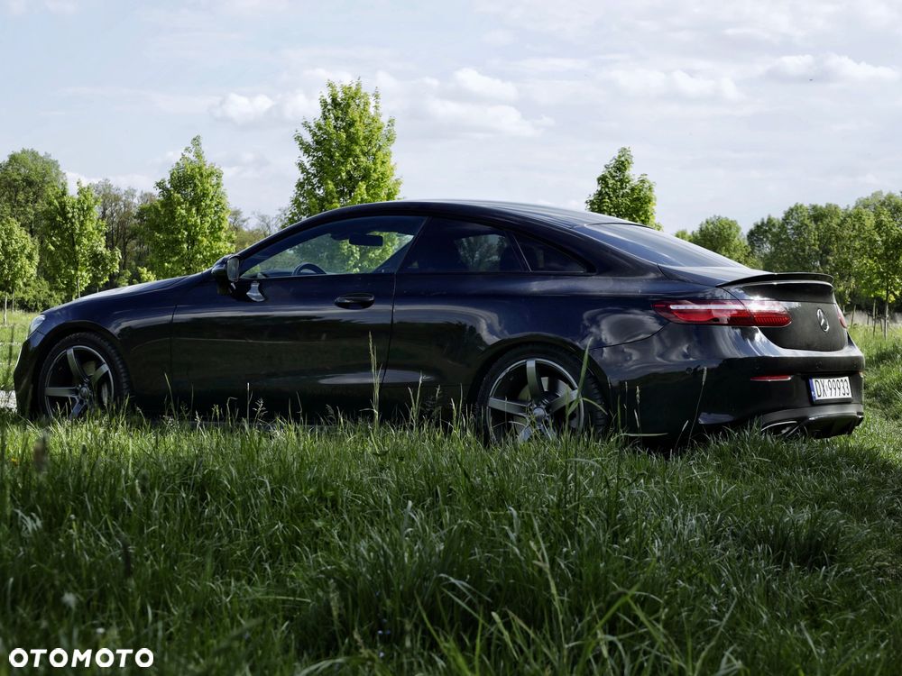 Mercedes-Benz Klasa E 400 4-Matic 9G-TRONIC - 2