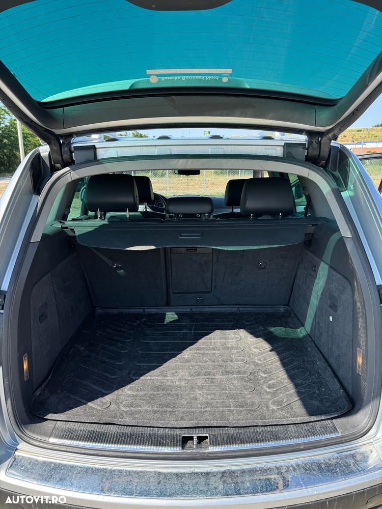 Volkswagen Touareg - 11