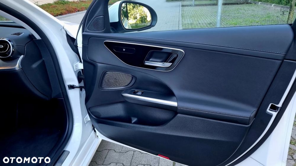 Mercedes-Benz Klasa C 300 d mHEV Avantgarde - 13