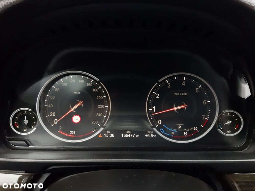 BMW Seria 5 520i Sport-Aut - 22
