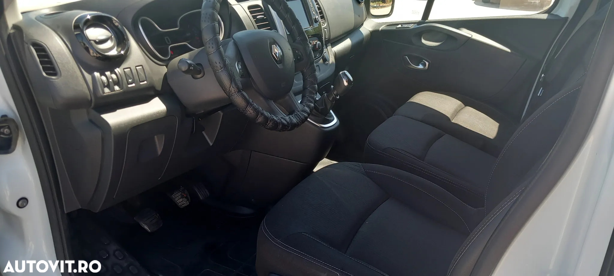 Renault Trafic - 21