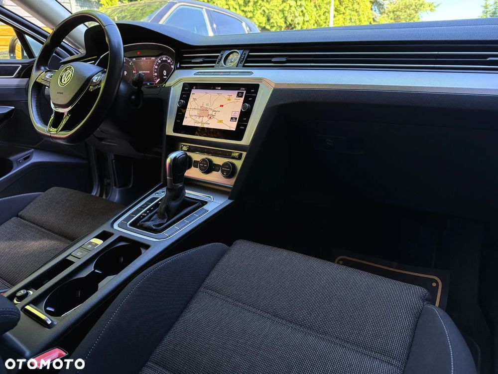 Volkswagen Passat 2.0 TDI SCR DSG Highline - 16