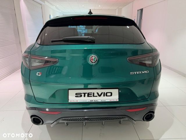 Alfa Romeo Stelvio 2.0 Turbo Intensa Q4 - 4