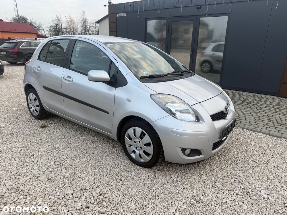 Toyota Yaris 1.33 VVT-i Sol - 3