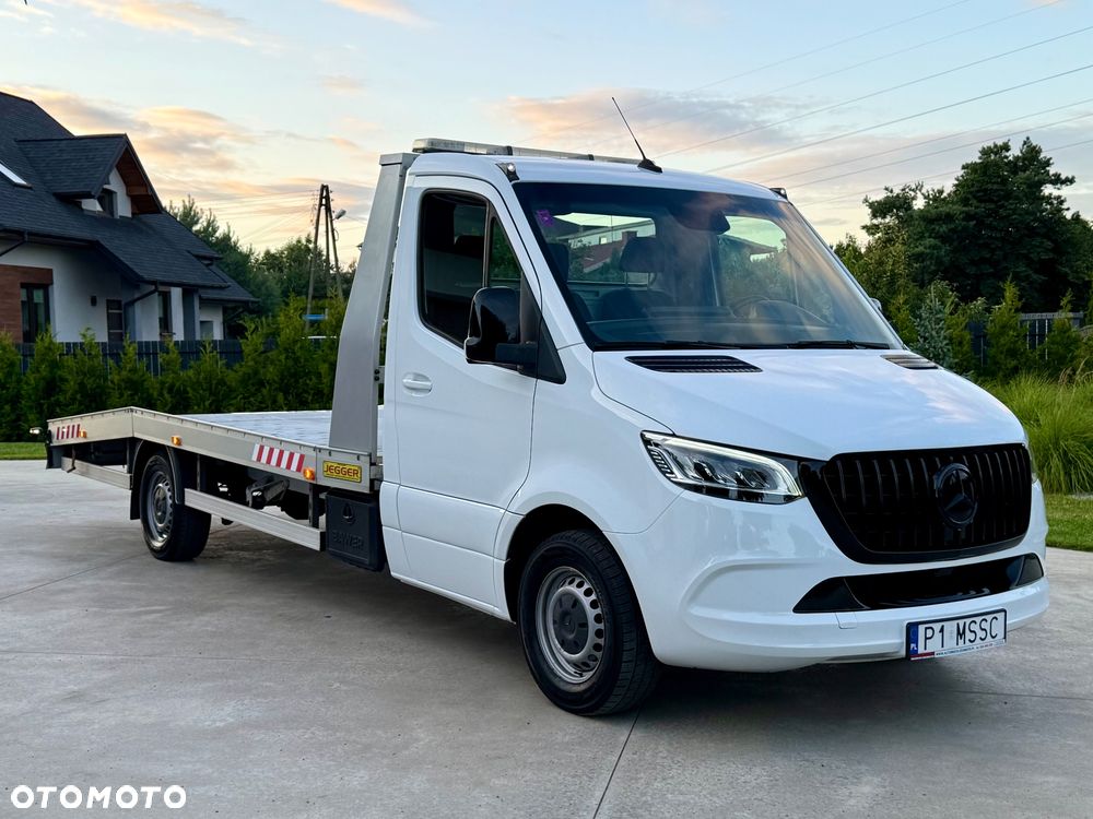 Mercedes-Benz Sprinter - 1