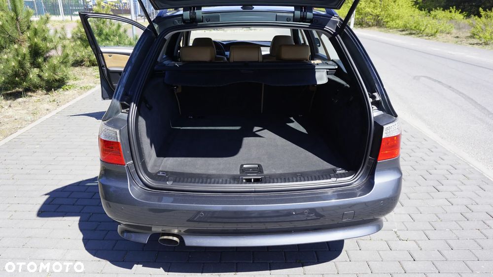 BMW Seria 5 520d - 14