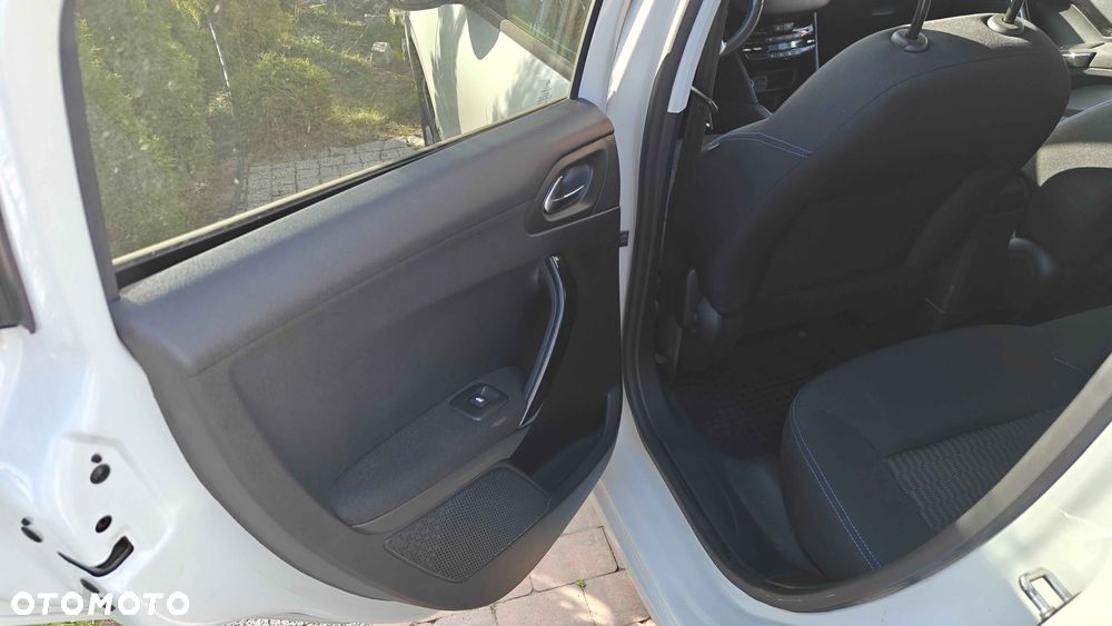 Peugeot 208 1.2 PureTech GPF Signature S&S - 19