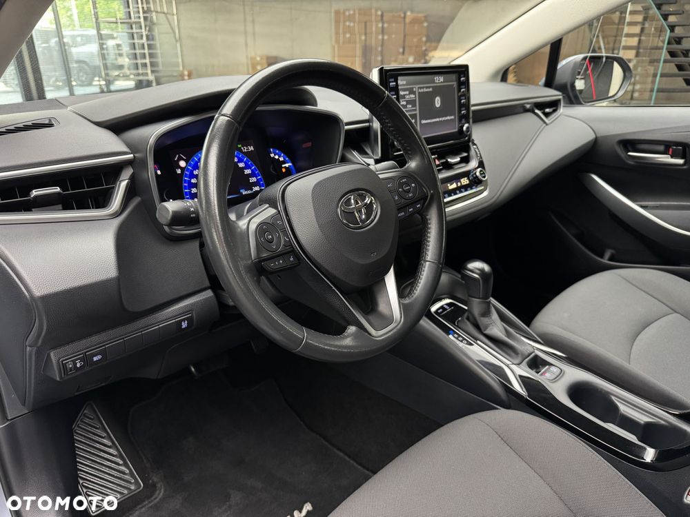 Toyota Corolla - 10