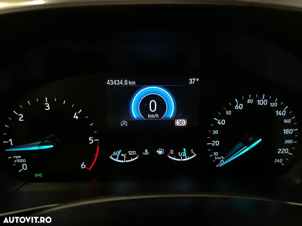 Ford Focus 1.5 EcoBlue Titanium - 27