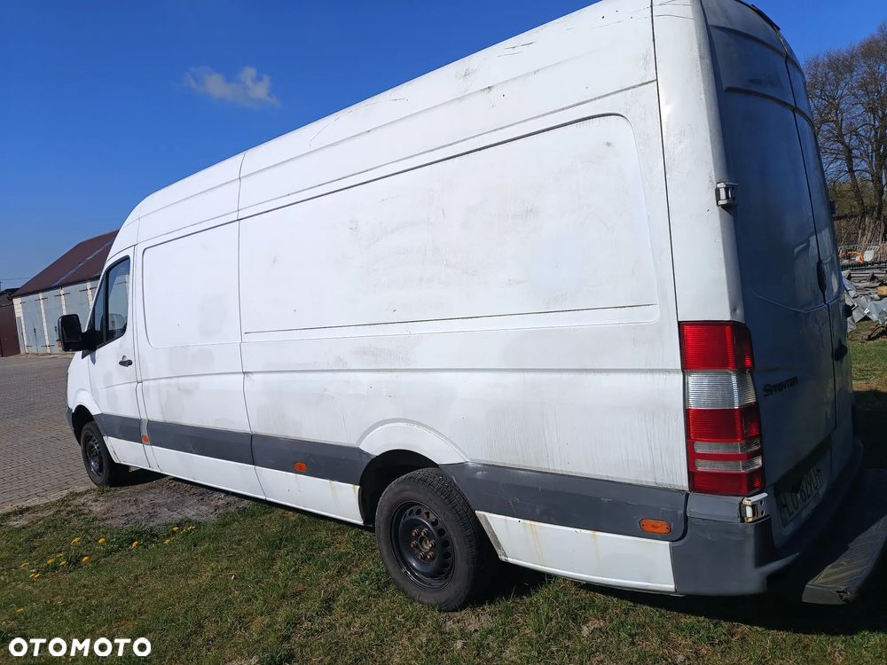 Mercedes-Benz Sprinter - 5