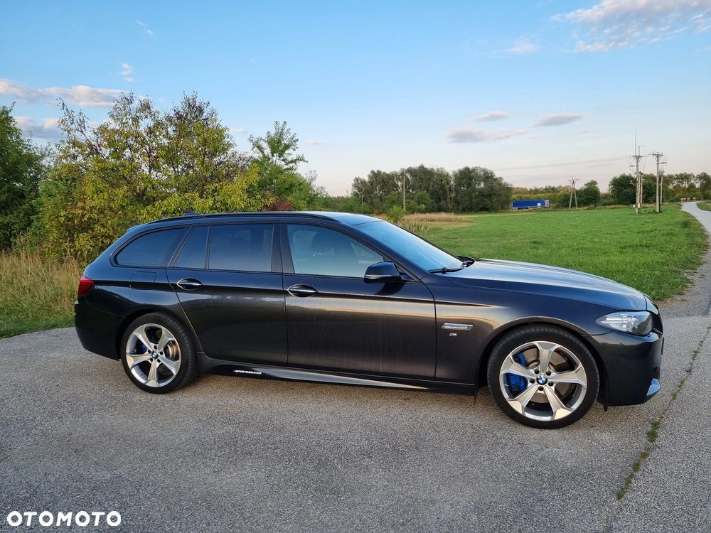BMW Seria 5 530d xDrive - 12