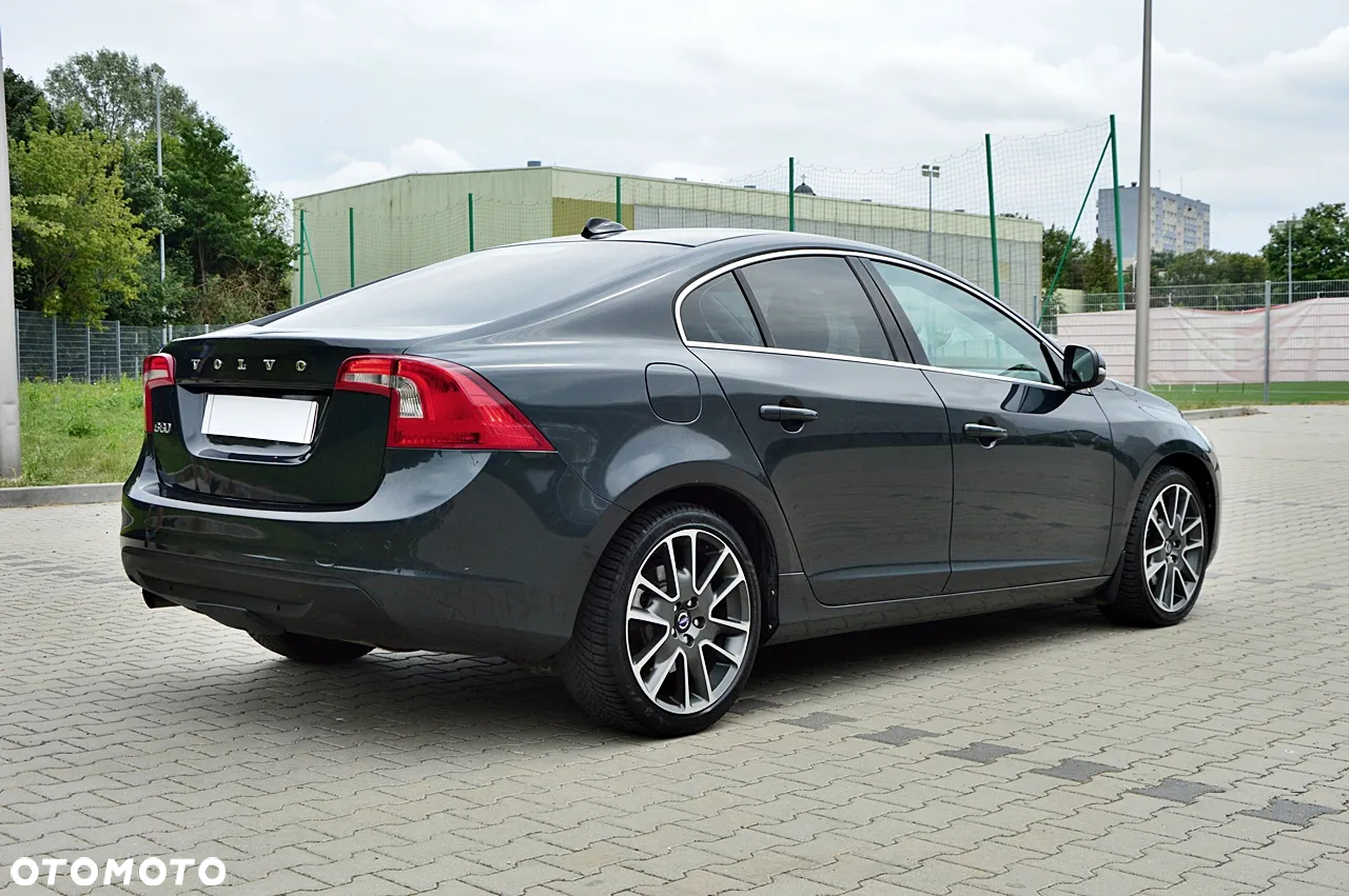 Volvo S60 D3 Momentum - 17