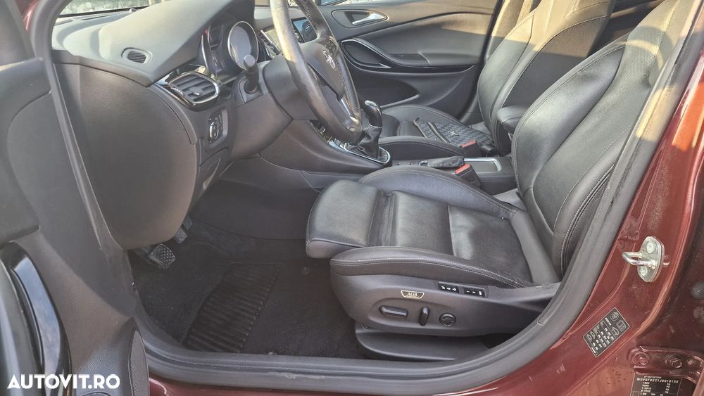 Opel Astra 1.4 Turbo Start/Stop Sports Tourer Business - 4