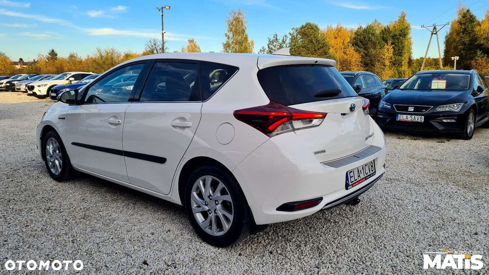 Toyota Auris - 5