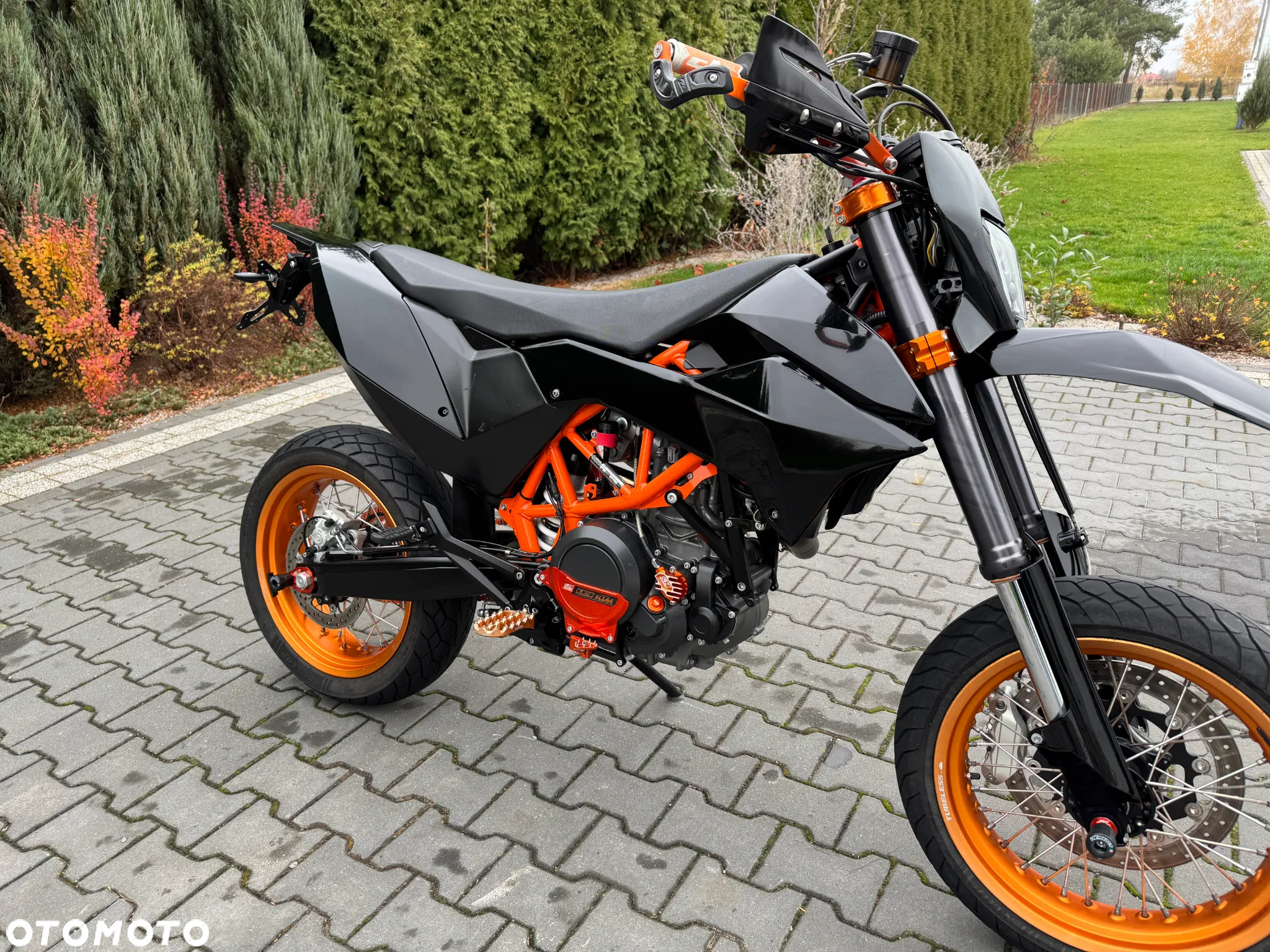 KTM SMC - 9