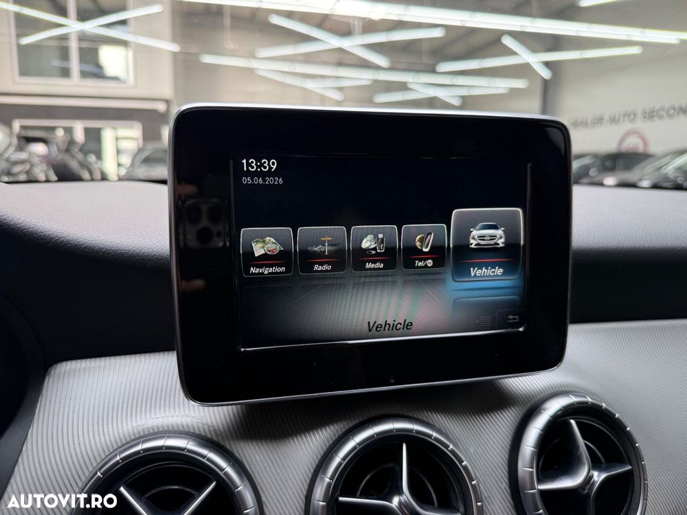 Mercedes-Benz CLA 200 d 7G-DCT Urban - 9