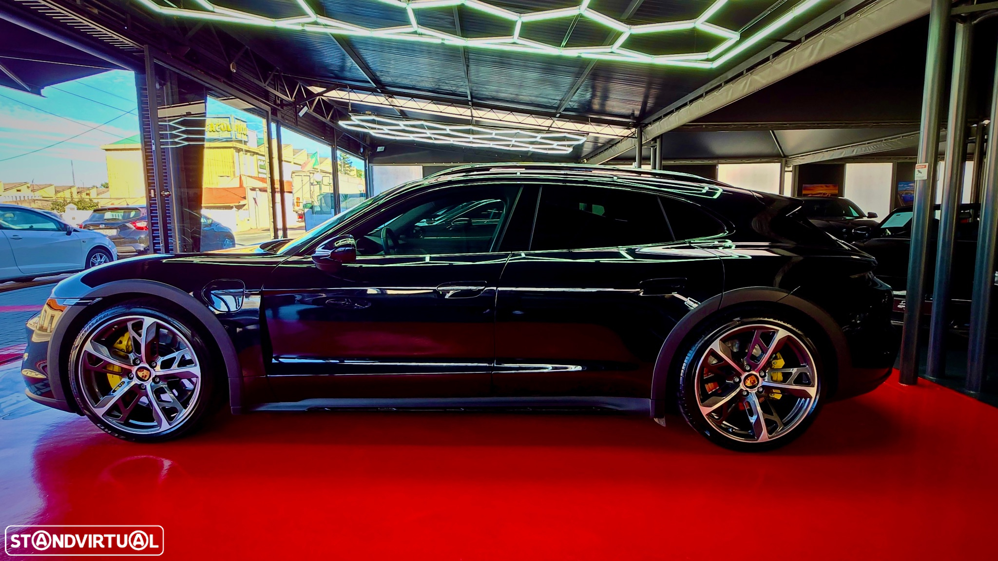 Porsche Taycan Cross Turismo Turbo - 4