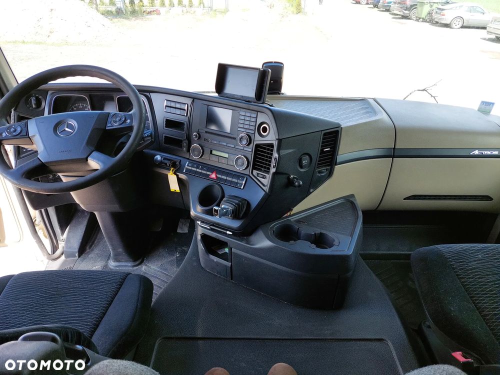 Mercedes-Benz ACTROS - 3