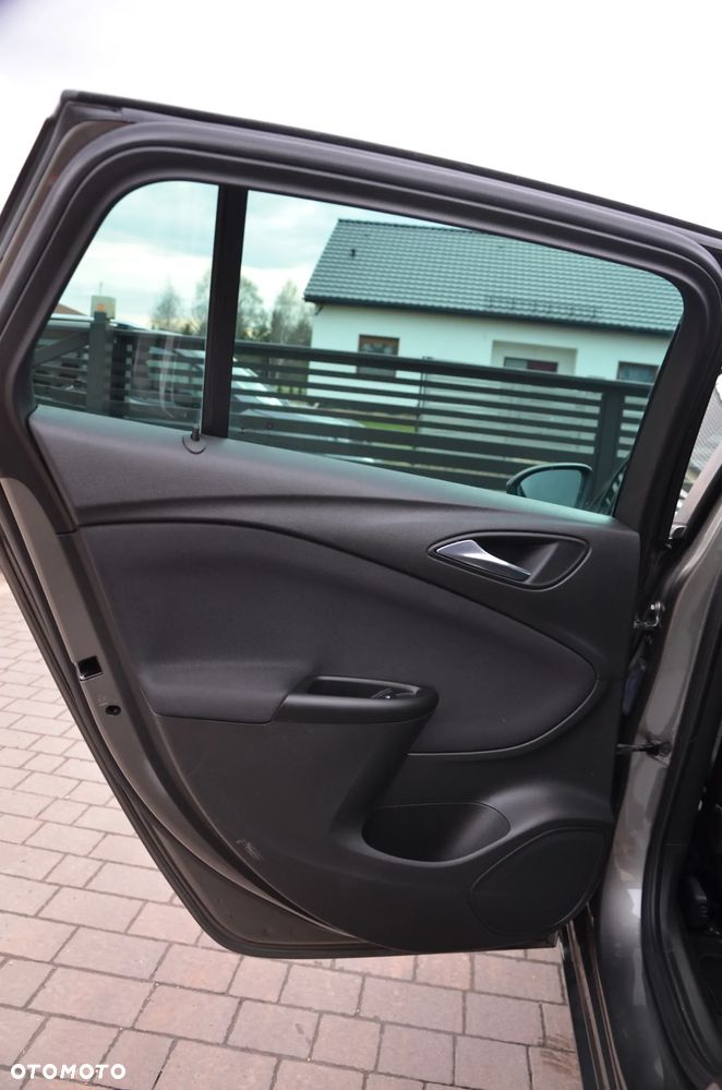 Opel Astra 1.4 Turbo ON - 12